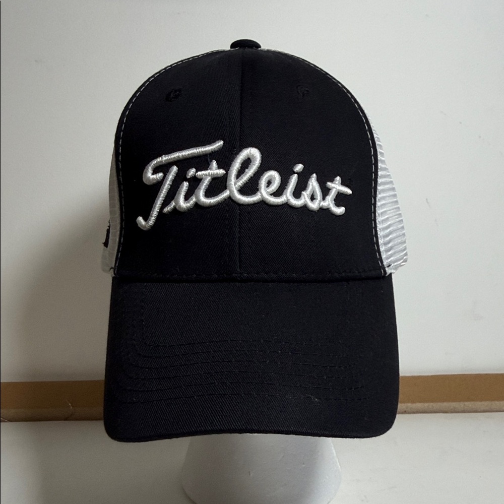 Titleist Black and Gray Mesh Cap